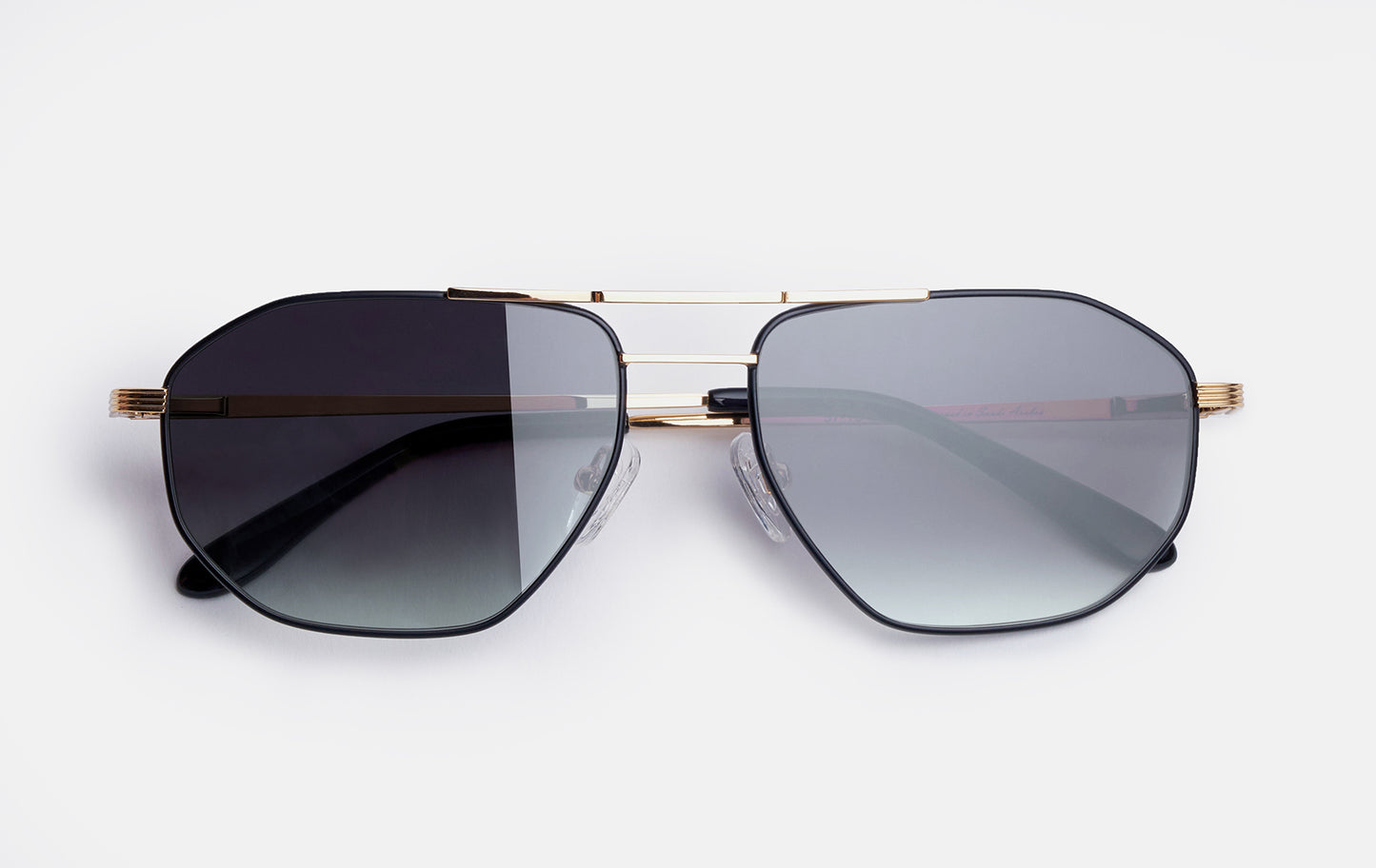 AlUla Black & Gold (Gradient Black)